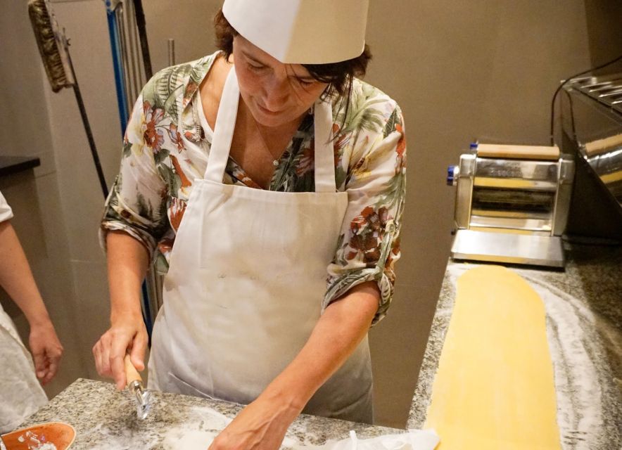 Florence: Pizza-Making and Gelato Experience - Gelato lessons beyond the scoop