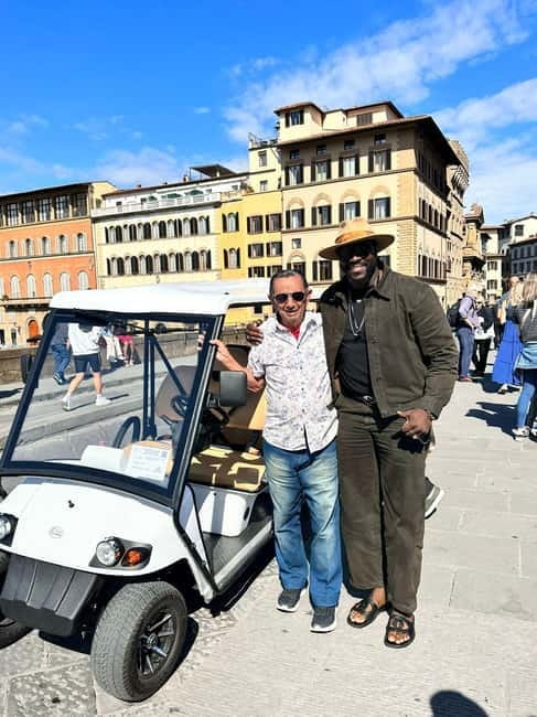 Florence: Private Electric Mini Car Tour with Local Guide - Uffizi, Pitti, and the neighborhoods between