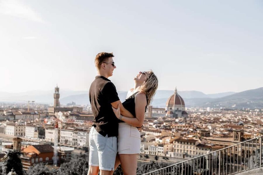 Florence: Private Photoshoot at Piazzale Michelangelo - Should you book it?