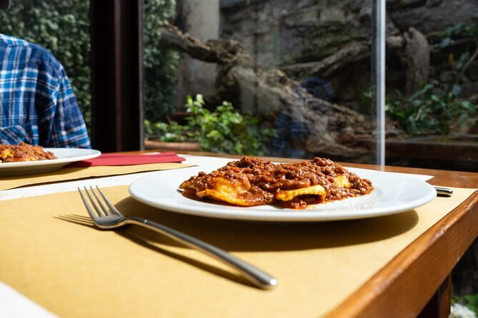 Florence’s Ultimate Food Tour: Full Tuscan Meal by Do Eat Better - Farmers’ cooking near Piazza Santa Trinita