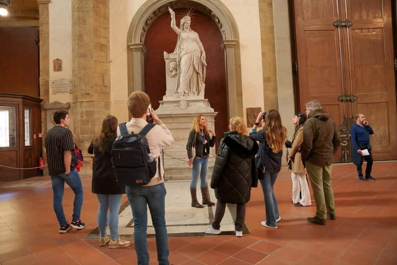 Florence: Santa Croce Church Tour with Entry Ticket - The flood of 1966 and the church’s fragile art