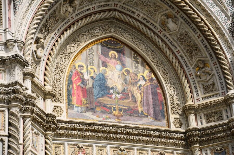 Florence: Santa Maria del Fiore Tickets with Dome Climb - A rooftop view of Florence