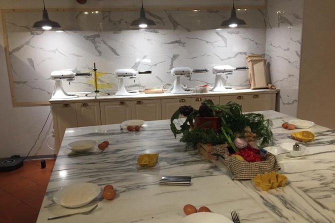 Florence Small-Group Pasta Class with Seasonal Ingredients - The chefs and the small-group feel