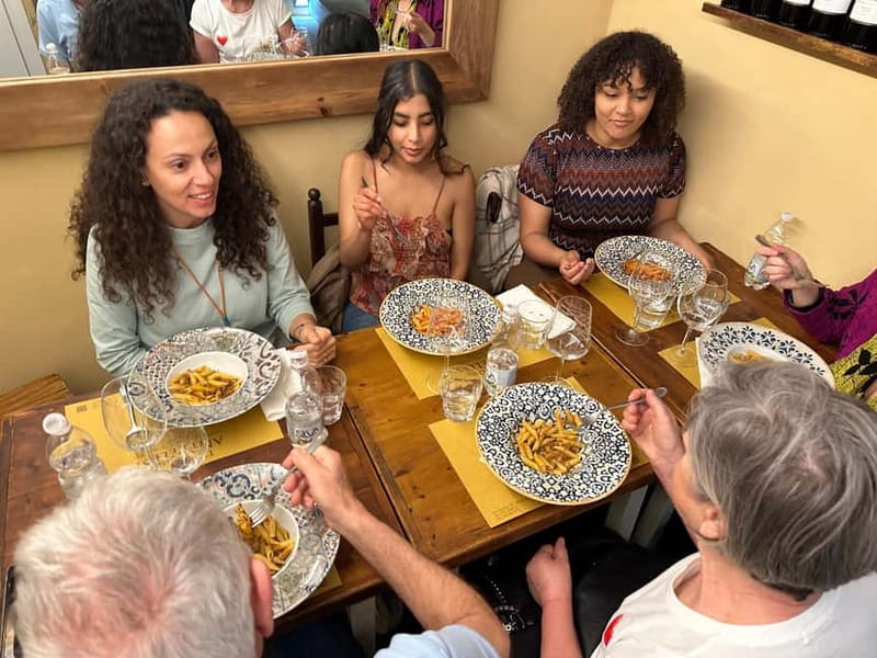 Florence: Street Food Tour with Wine & Local Guide - Schiacciata, wine and other Tuscan tastes