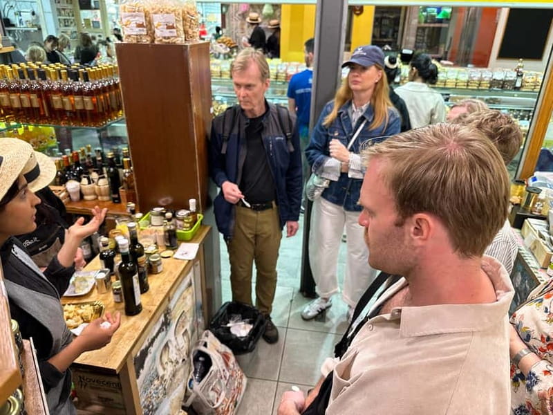Florence: Street Food Tour with Wine & Local Guide - The Duomo, the Baptistery and Florence’s story