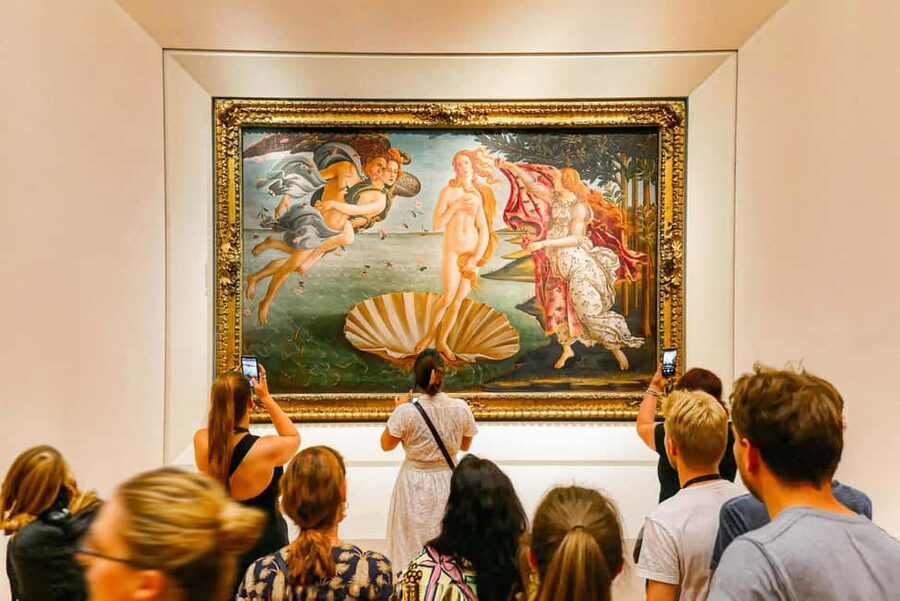 Florence: Timed Entry to Uffizi with Optional Audio Guide - Finding the Crown Tours host