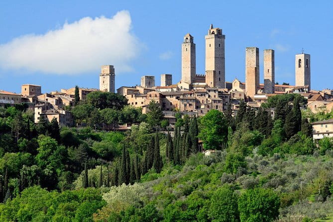 Florence: Tuscany Grand Tour-Siena, San Gimignano, Chianti & Pisa - A small van makes the long day more personal