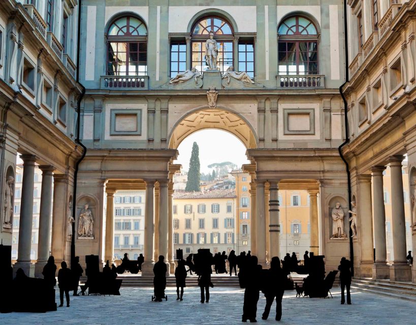 Florence: Uffizi & Accademia Priority Tickets with Audio App - The food tasting is a bonus, not the main event