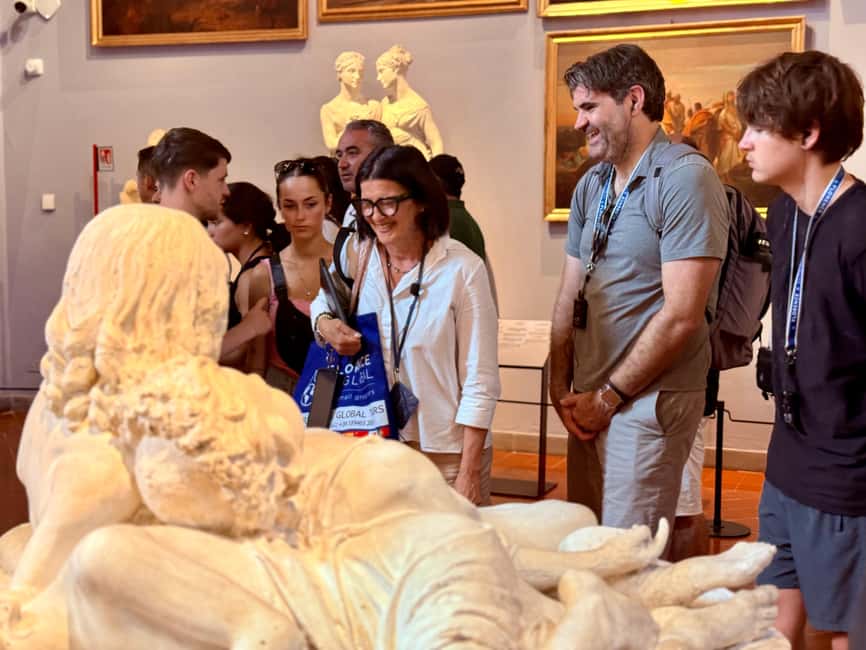 Florence: Uffizi & Accademia Small Group Walking Tour - A guide can make the four hours feel shorter