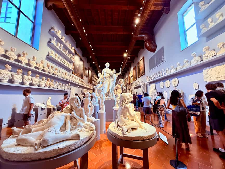 Florence: Uffizi & Accademia Small Group Walking Tour - The Uffizi is the long, rewarding finale