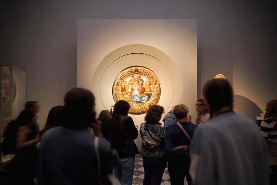 Florence: Uffizi Guided Tour with Skip-the-Line Entry Ticket - The Pace, Group, and Audio System