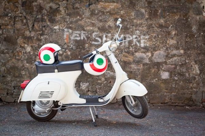 Florence Vespa Tour: Tuscan Hills and Italian Cuisine - At a glance