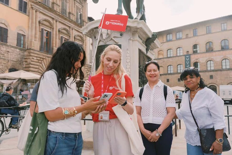Florence: Walking Tour with David, Duomo & Uffizi Gallery - An hour to eat before the Uffizi