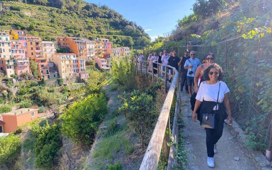 From Florence: Pisa and Cinque Terre Day Tour - Small Group - Riding regional trains along the Ligurian coast