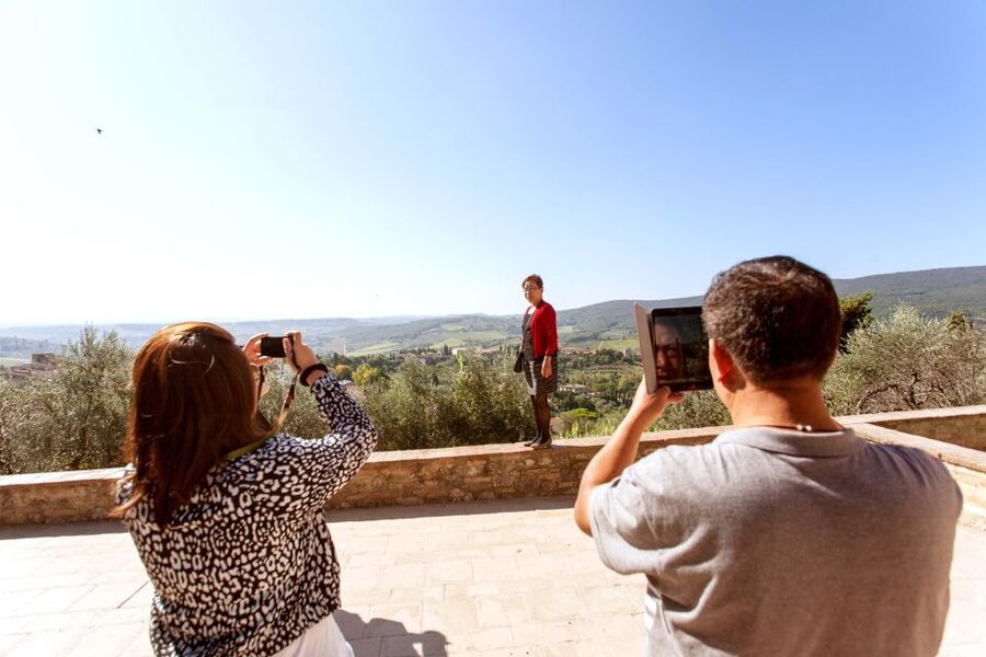 From Florence: San Gimignano, Siena, and Chianti Wine Tour - Who should book this day trip?