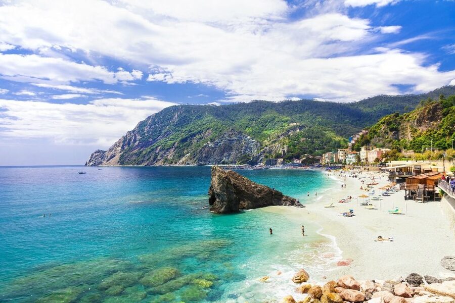 From Florence: Seaside Beauty Day Trip to Cinque Terre - Vernazza: a natural harbor and narrow lanes