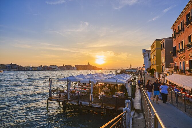 From Florence to Venice: A Day Trip to the Floating City - Gondola ride: memorable, but extra