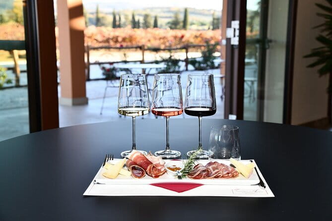 Full-Day Small-Group Truffle Hunting in Tuscany with Lunch - What the small group changes