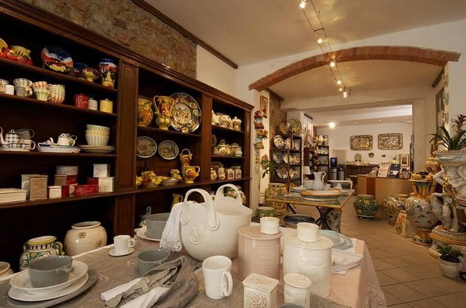 Handmade Tuscan Ceramics Masterclass in Montelupo - Inside a Working Ceramics Factory