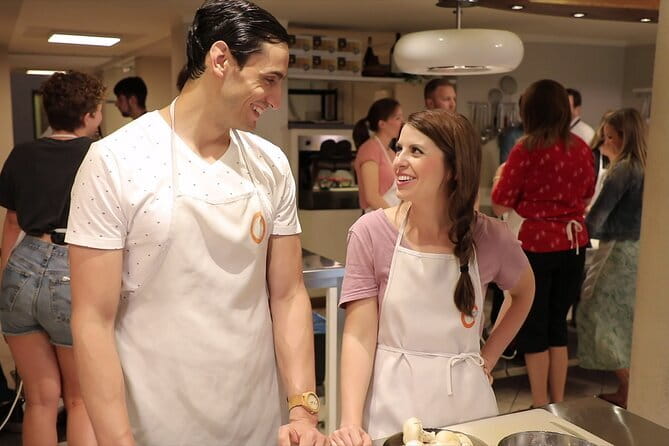 Hands-On Pasta Cooking Class in Florence with optional Pizza - From a Florence street corner to the cooking table