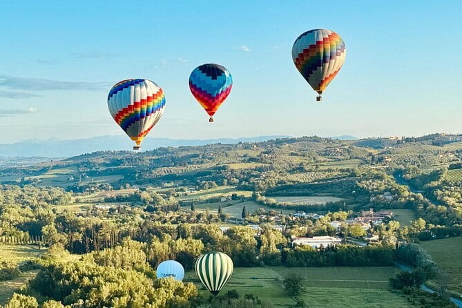 Hot Air Balloon ride in Tuscany countryside from Chianti - Meeting the crew in Bargino before sunrise