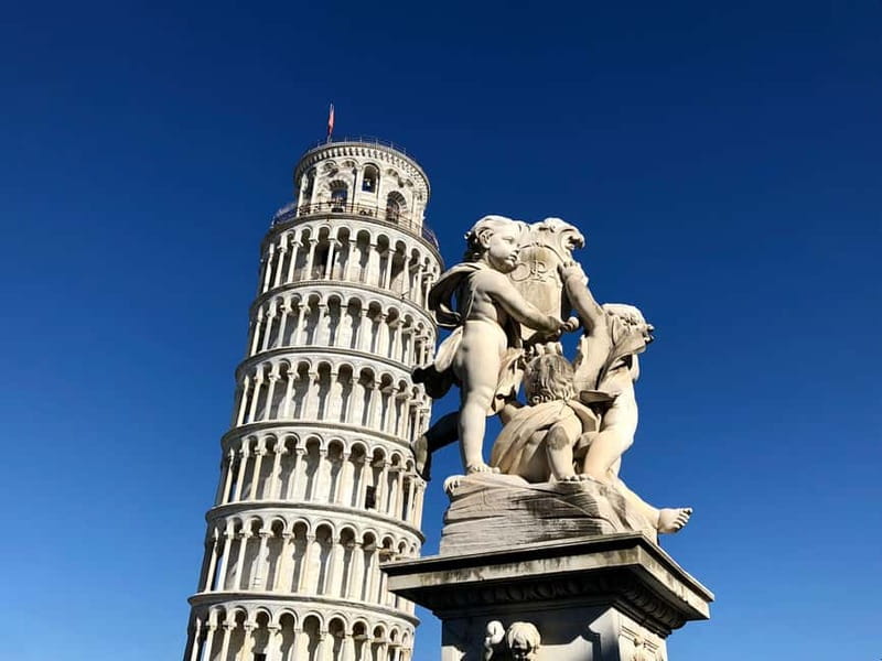 La Spezia: Guided Tour of Florence & Pisa with Bus Transfer - Leaving La Spezia for the Tuscan countryside