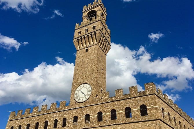 Palazzo Vecchio guided experience with entrance ticket - A small group, with room for questions