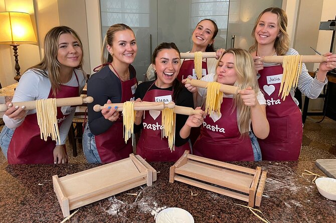 Pastamania - Florence Pasta Making Class - Meet by the Arno and settle in