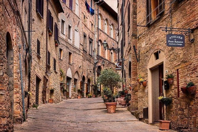 Private Tour in Siena, San Gimignano and Chianti Day Trip from Florence - A private ride into Tuscany, with room to shape the day
