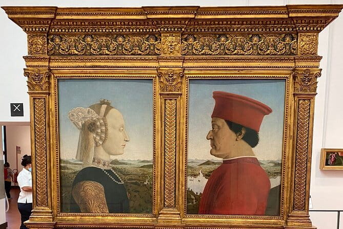 Private Tour of Uffizi and Accademia Gallery with David - The Uffizi’s famous works, with crowds in the picture