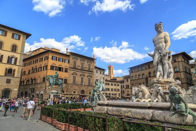 Renaissance & Medieval Florence Guided Walking Tour plus mobile App - The Duomo Square: One Landmark, Several Stories