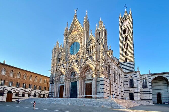 San Gimignano, Siena, Monteriggioni, Chianti Day Trip with Lunch & Wine Tasting - At a glance