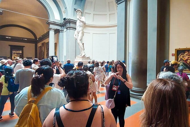 Skip-the-Line Florence Highlights and David Walking Tour - What the pace and group size mean