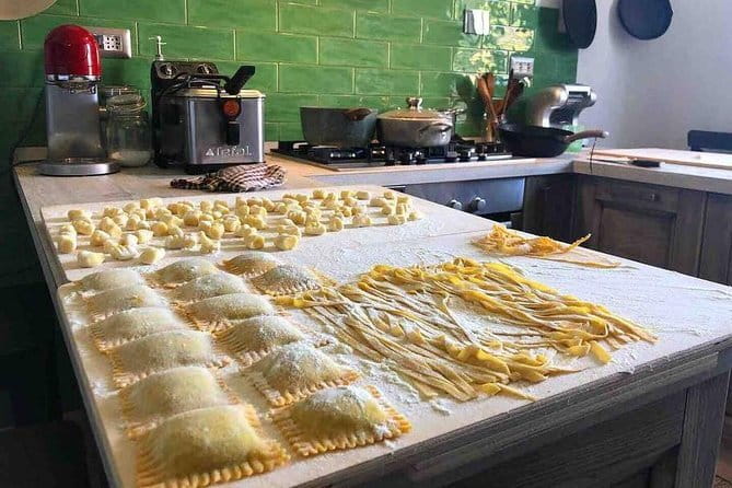 The Cooking Lab - Authentic Food Experience - A Home Kitchen Instead of a Demonstration