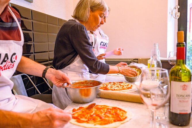 The Italian Way: Pizza and Gelato Class with Unlimited Wine - Small group, shared table
