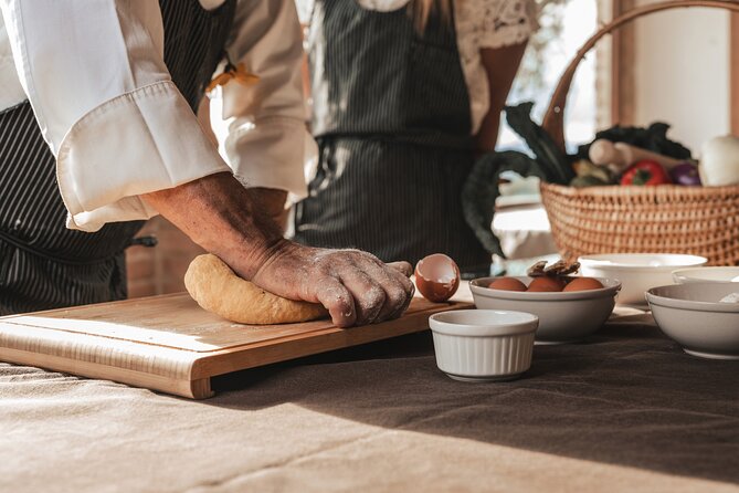 Traditional Farmhouse Cooking Experience in Lucca with Lunch or Dinner - A farmhouse visit, not a restaurant class