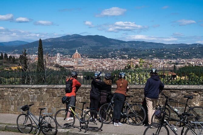 Tuscany Bike Tour with Wine, Oil and Food in the Florentine Hills - Taking a break for Chianti and Tuscan snacks