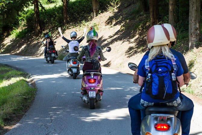 Tuscany Vespa Tour: Lunch & Wine Tasting, Countryside Roads - Should You Book the Vespa Tour?