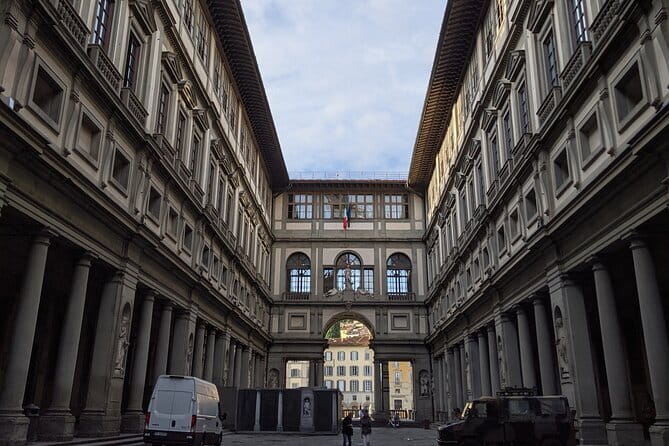 Uffizi Gallery Timed Entry Admission Tickets - Meeting up and getting through the entrance