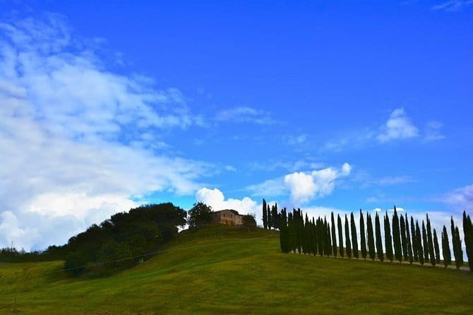 Winner 2025 Florence Sunset Food & Wine Tour by Eating Europe - What the price buys you